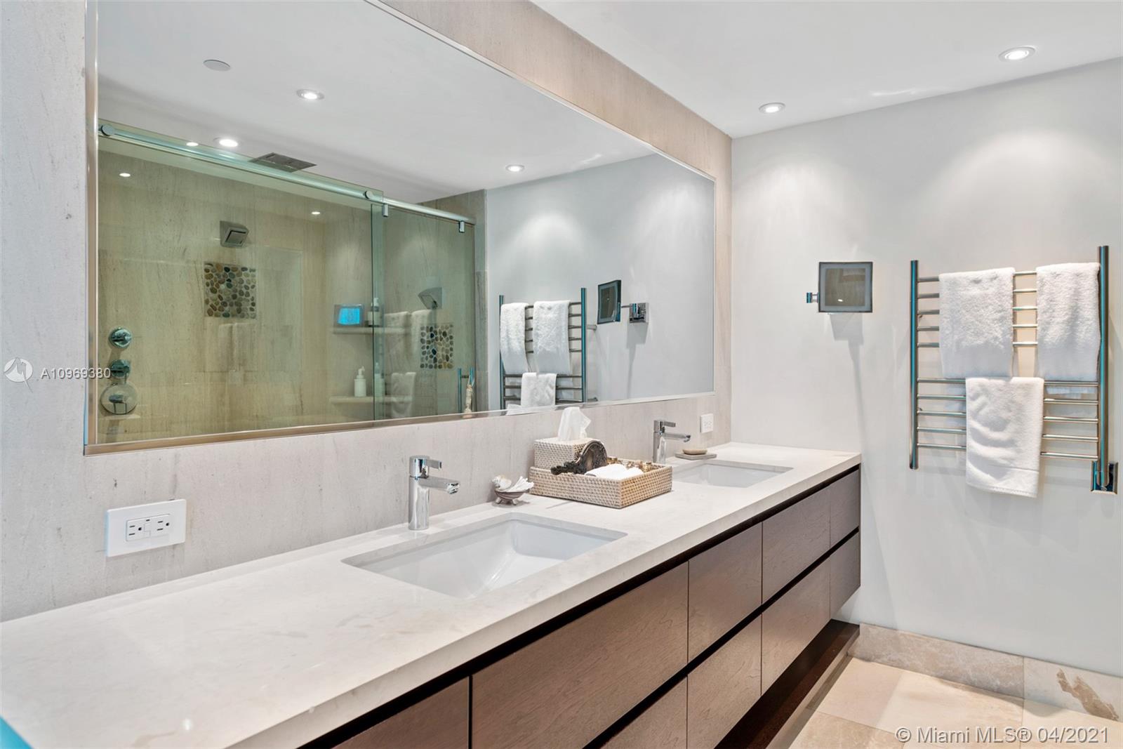 MEI CONDO - Residential