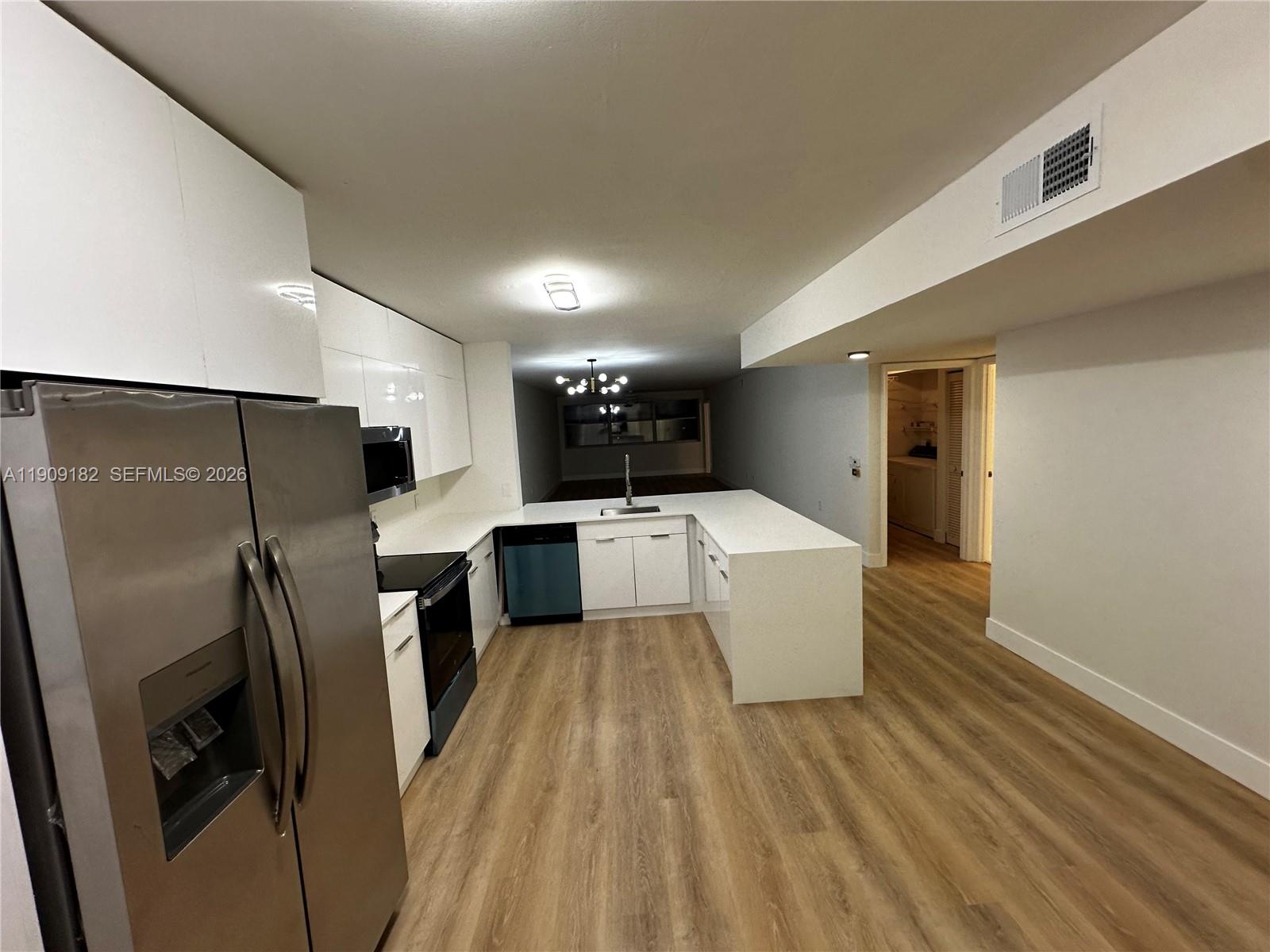 SUNRISE LAKES 193 CONDO - Residential