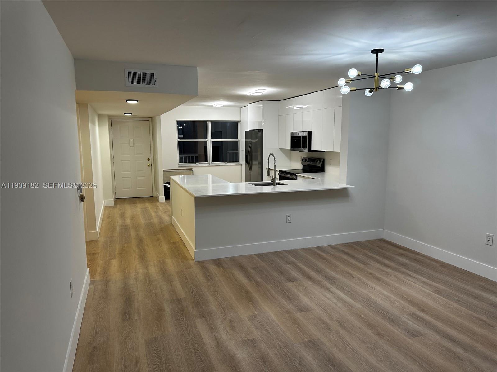 SUNRISE LAKES 193 CONDO - Residential