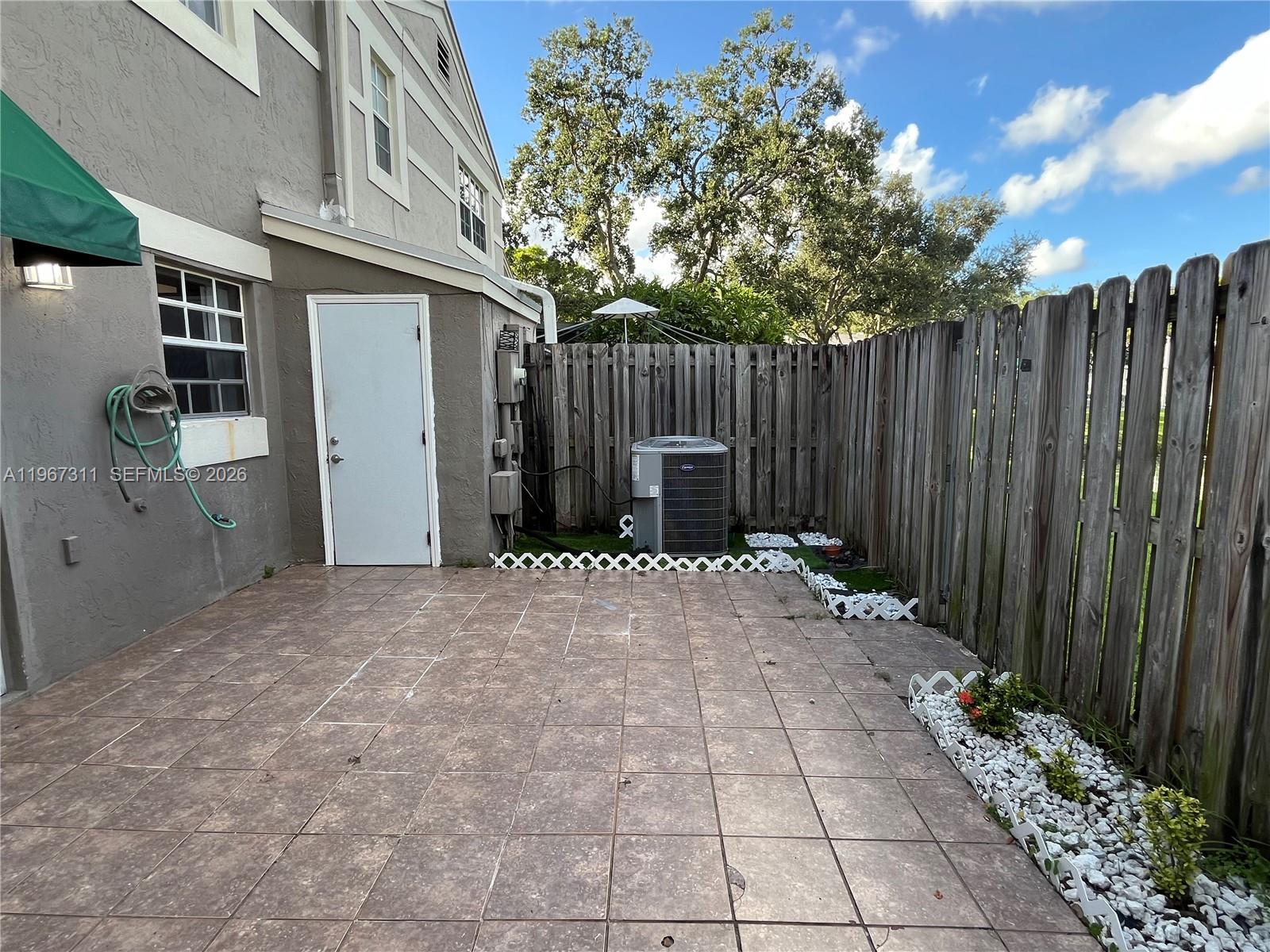 FLAMINGO GARDENS PHASE FO - Residential Lease