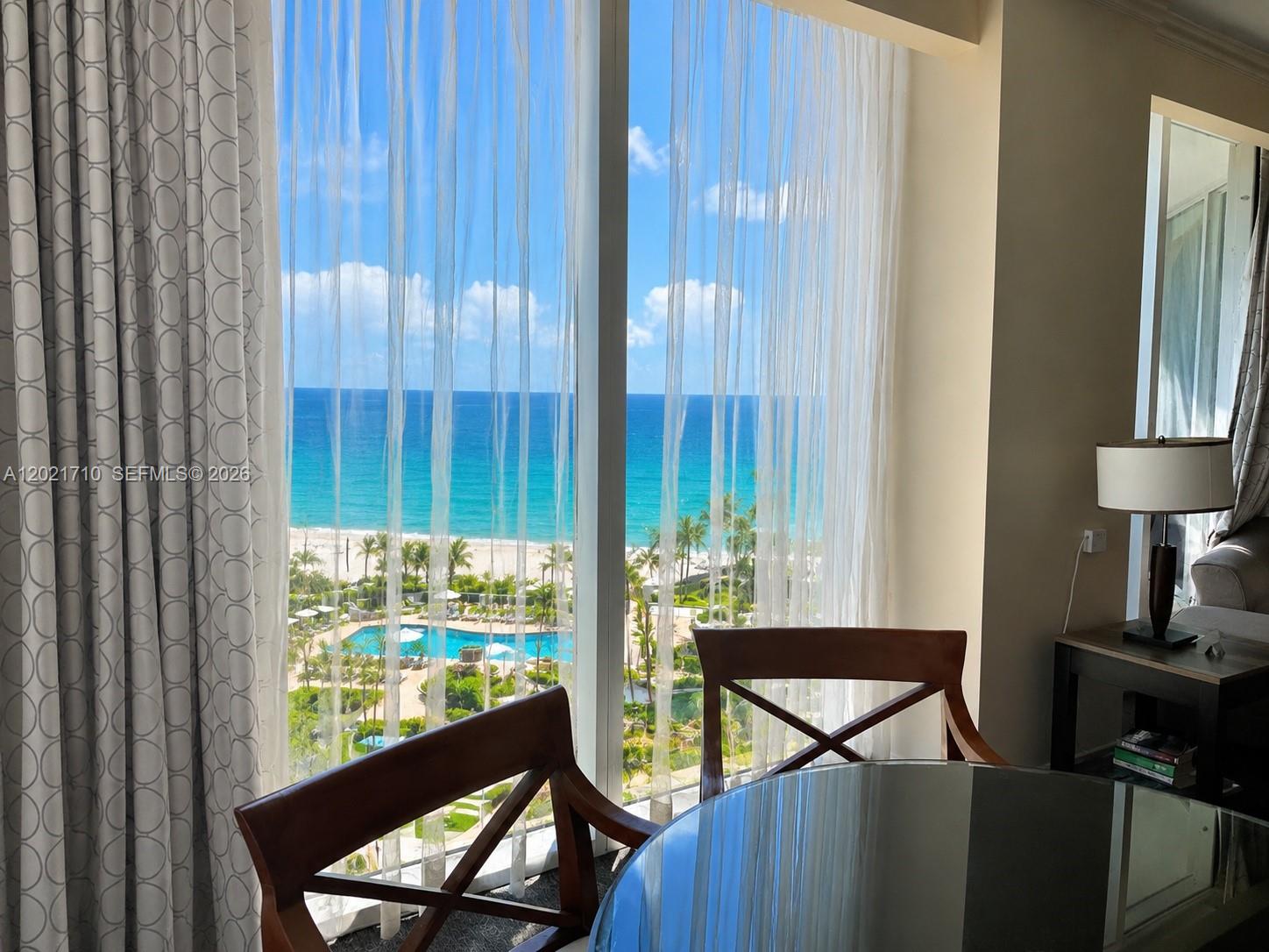 TRUMP INTERNATIONAL SONES - Residential