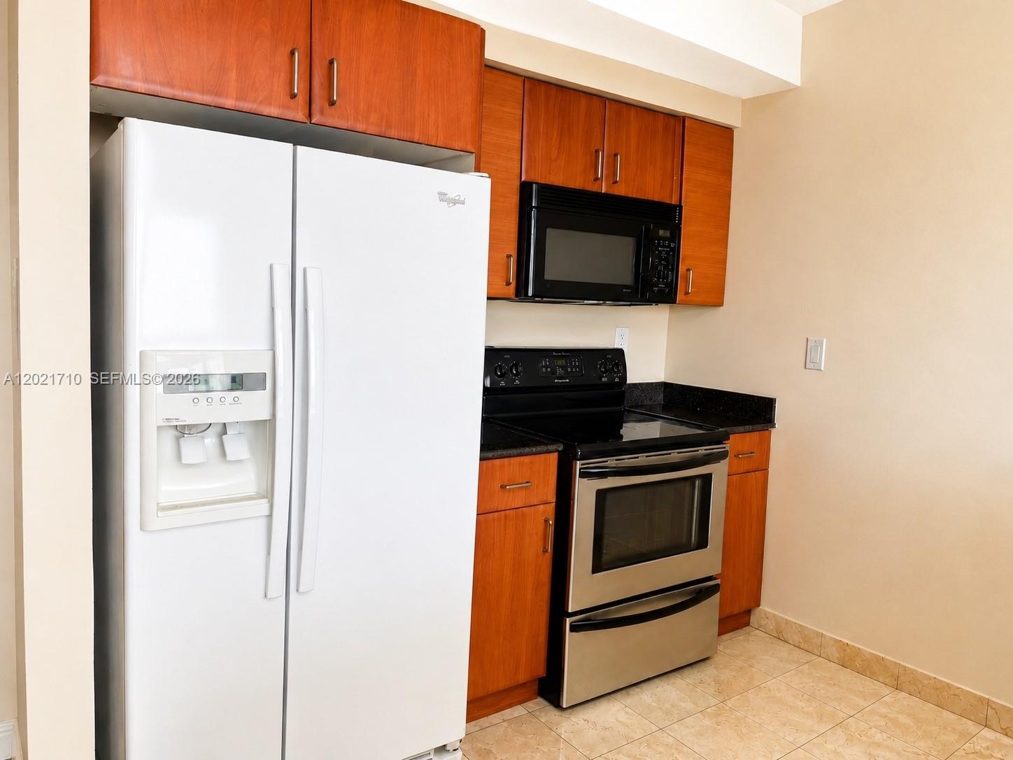 Trump International Beach Resort One bedroom 1021 sq. ft : Pre-forclosure/shortsale. Private unit not in the program. Video of the unit is in video tour, attached please find programs explaining option to rent unit with hotel programs (page 1-2) OR as a private unit owner (self-management): (page 3-4). Condo application is attached too.