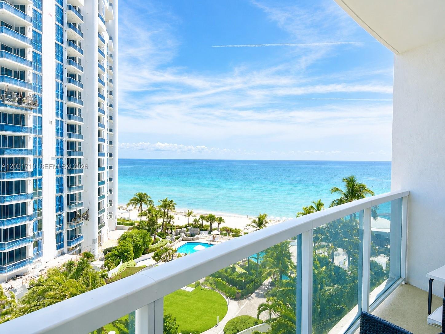 TRUMP INTERNATIONAL SONES - Residential
