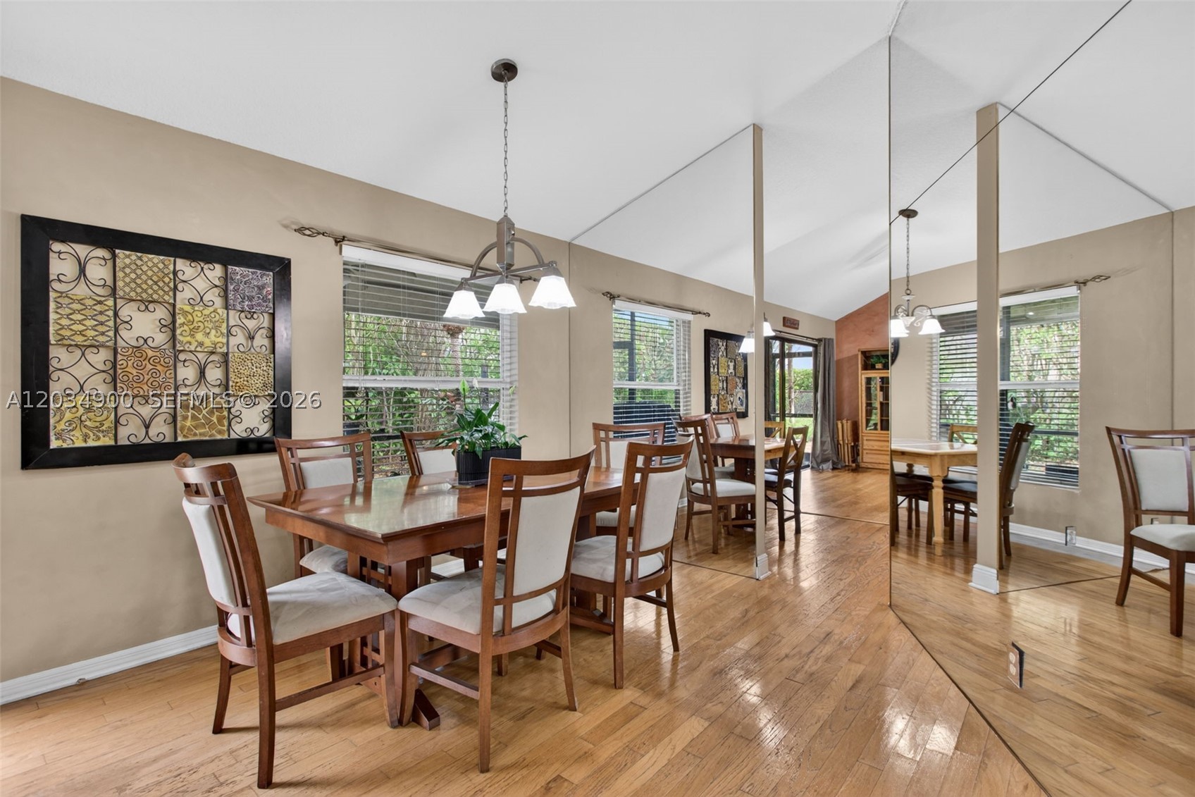WINSTON PARK - Residential