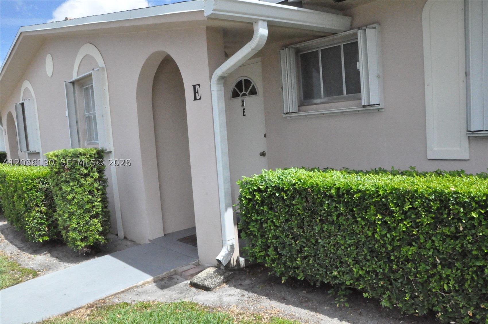 CRESTHAVEN VILLAS CONDO 2 - Residential