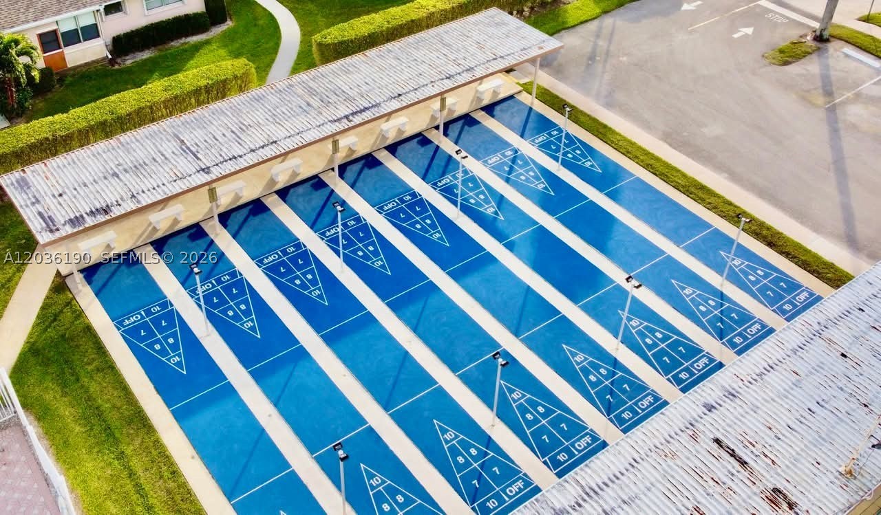 CRESTHAVEN VILLAS CONDO 2 - Residential