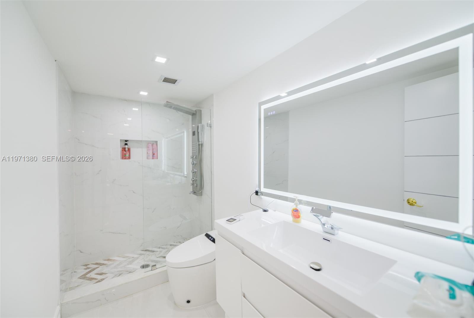 HEMISPHERES CONDO - Residential