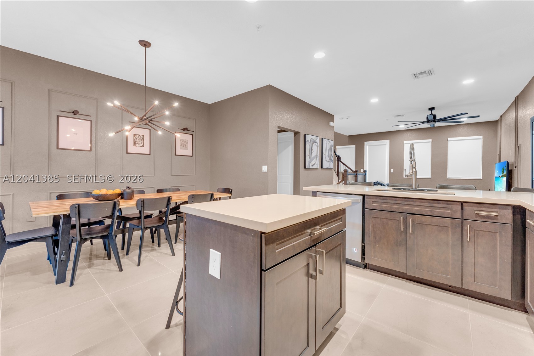 PEMBROKE LAKES SOUTH - Residential