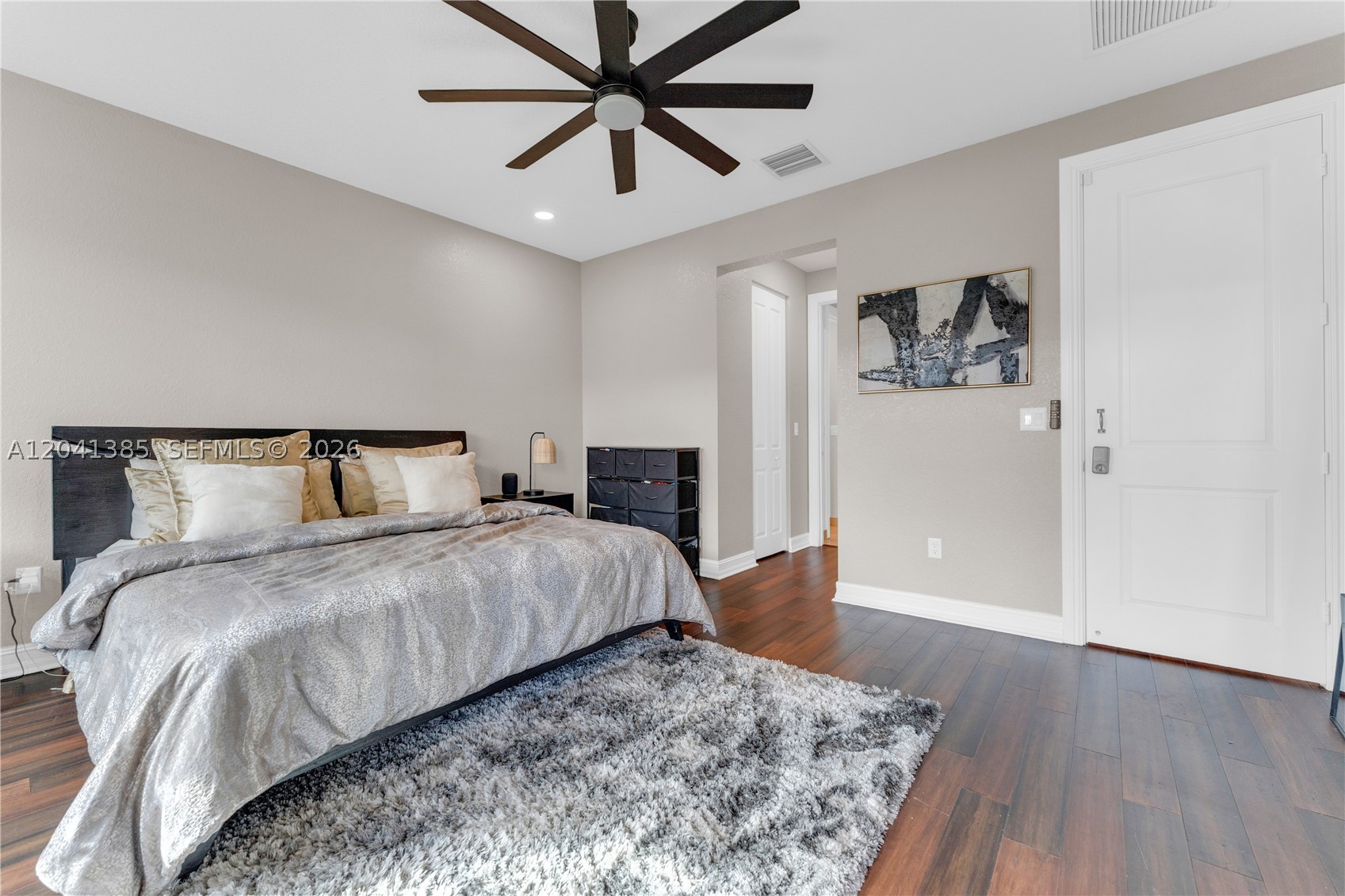 PEMBROKE LAKES SOUTH - Residential