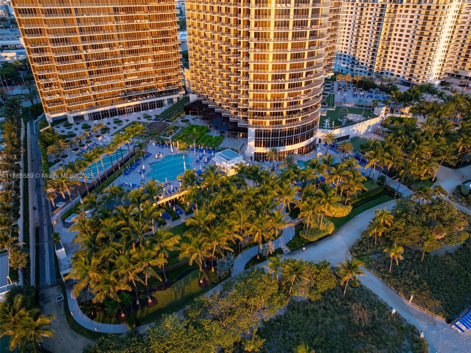 St. Regis Bal Harbour - Residential