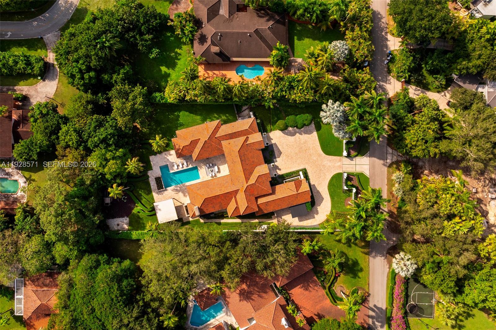 MELNOR ESTATES - Residential