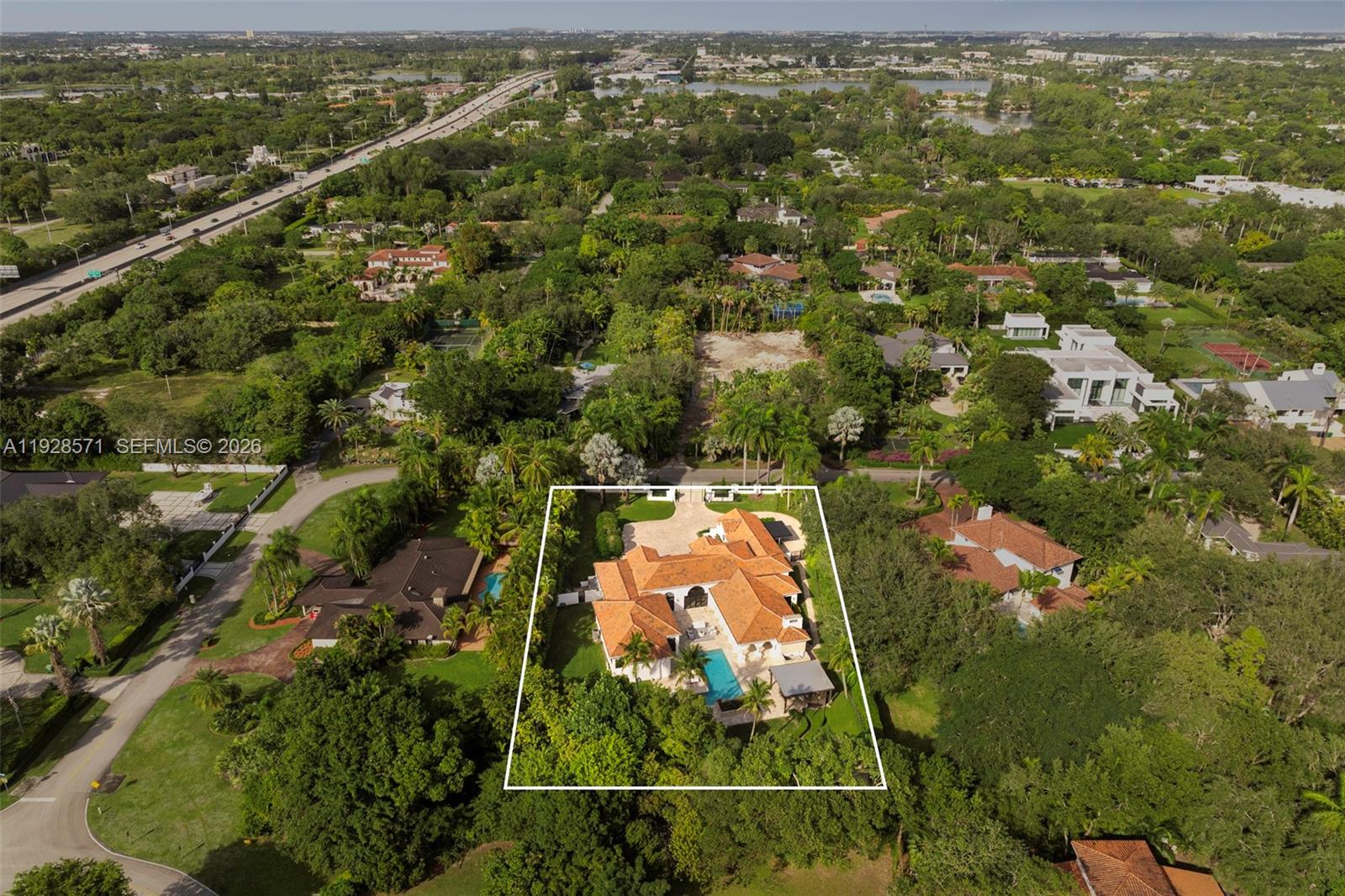 MELNOR ESTATES - Residential