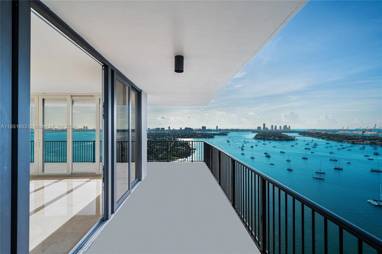 ONE THOUSAND VENETIAN WAY - Residential