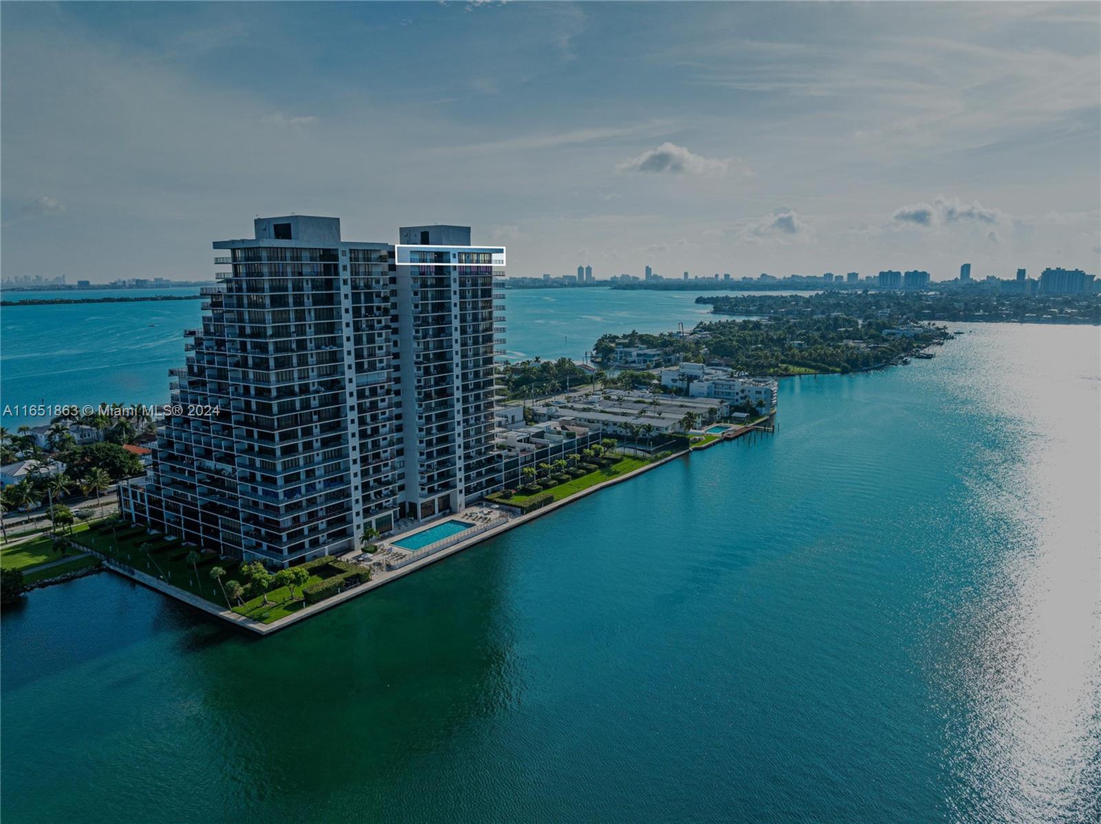 ONE THOUSAND VENETIAN WAY - Residential