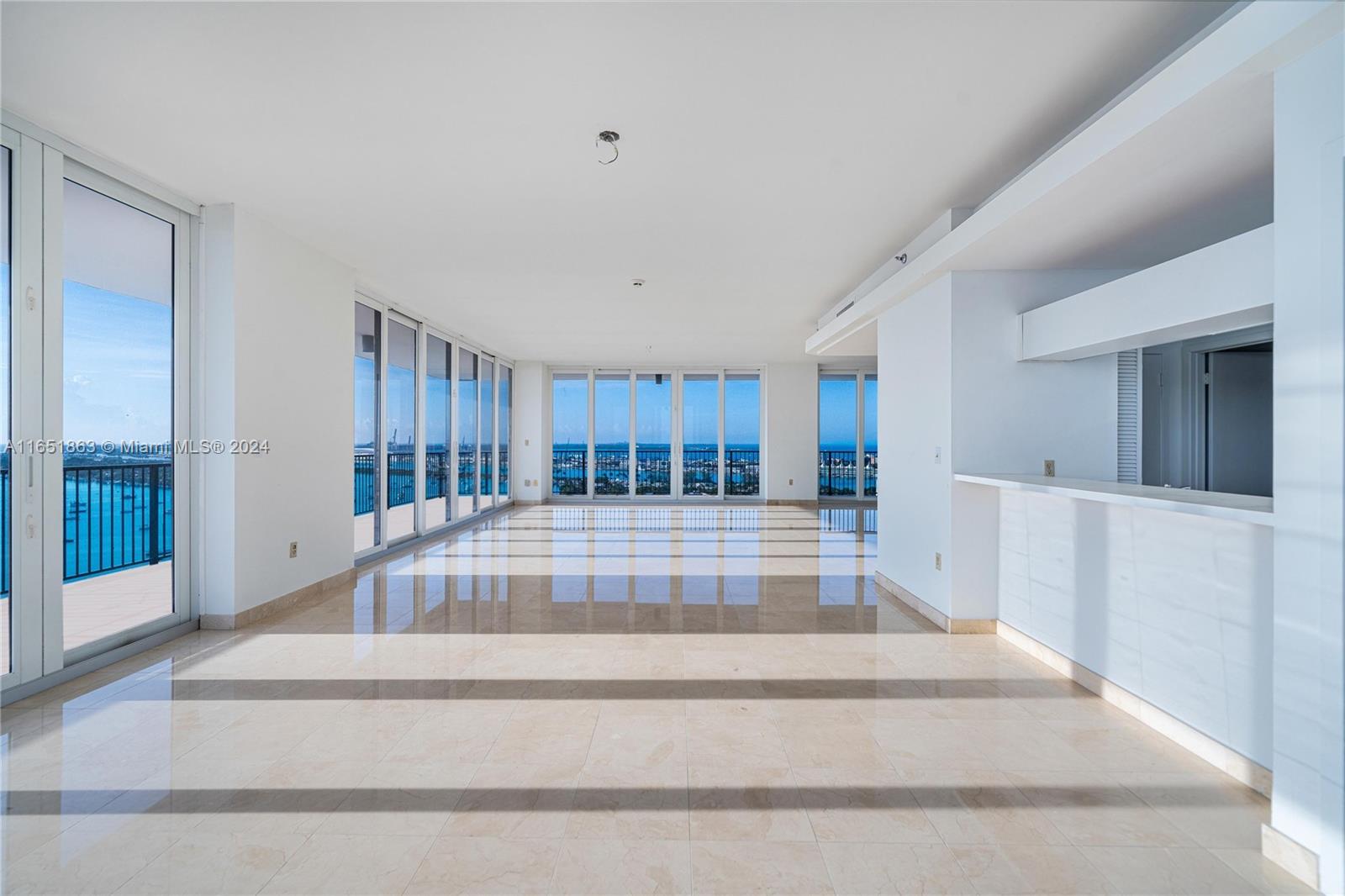 ONE THOUSAND VENETIAN WAY - Residential