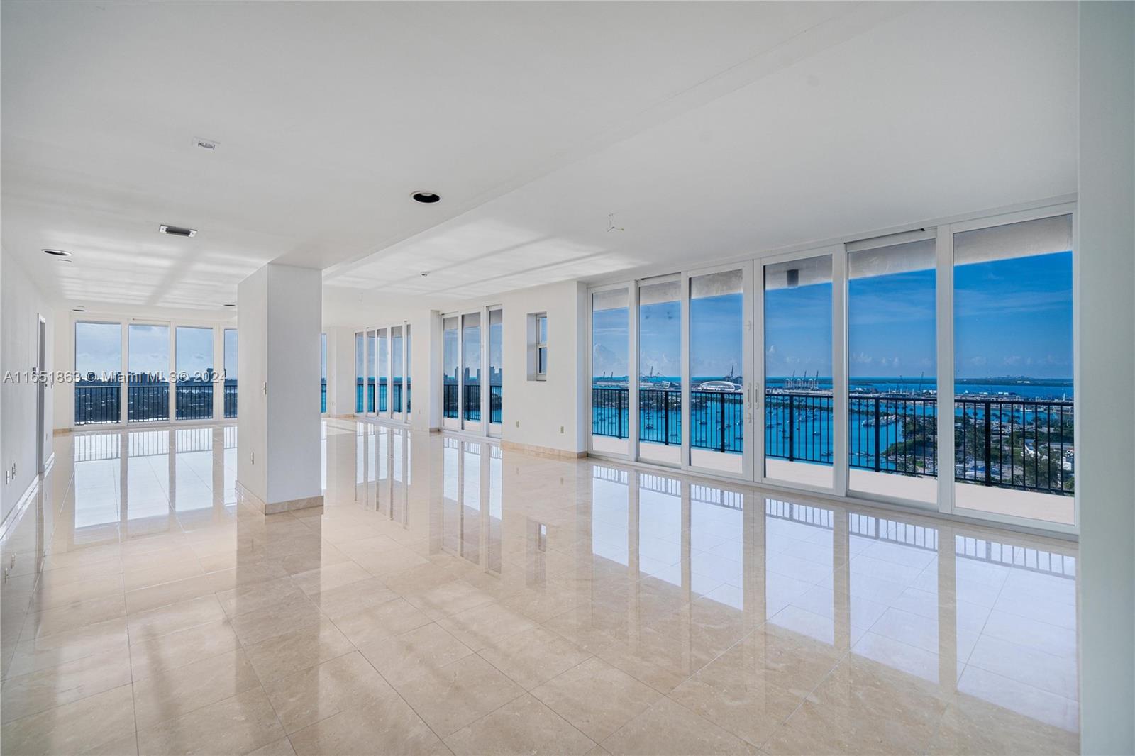 ONE THOUSAND VENETIAN WAY - Residential