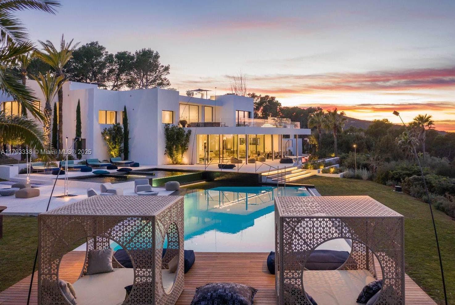 Villa Monterrey - Residential