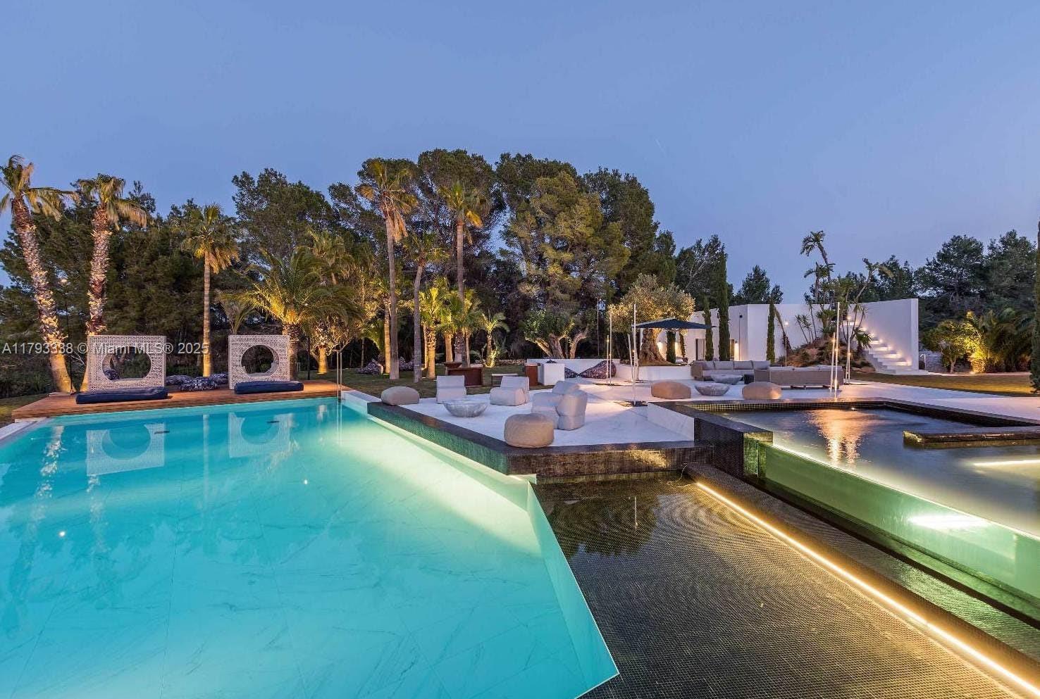 Villa Monterrey - Residential