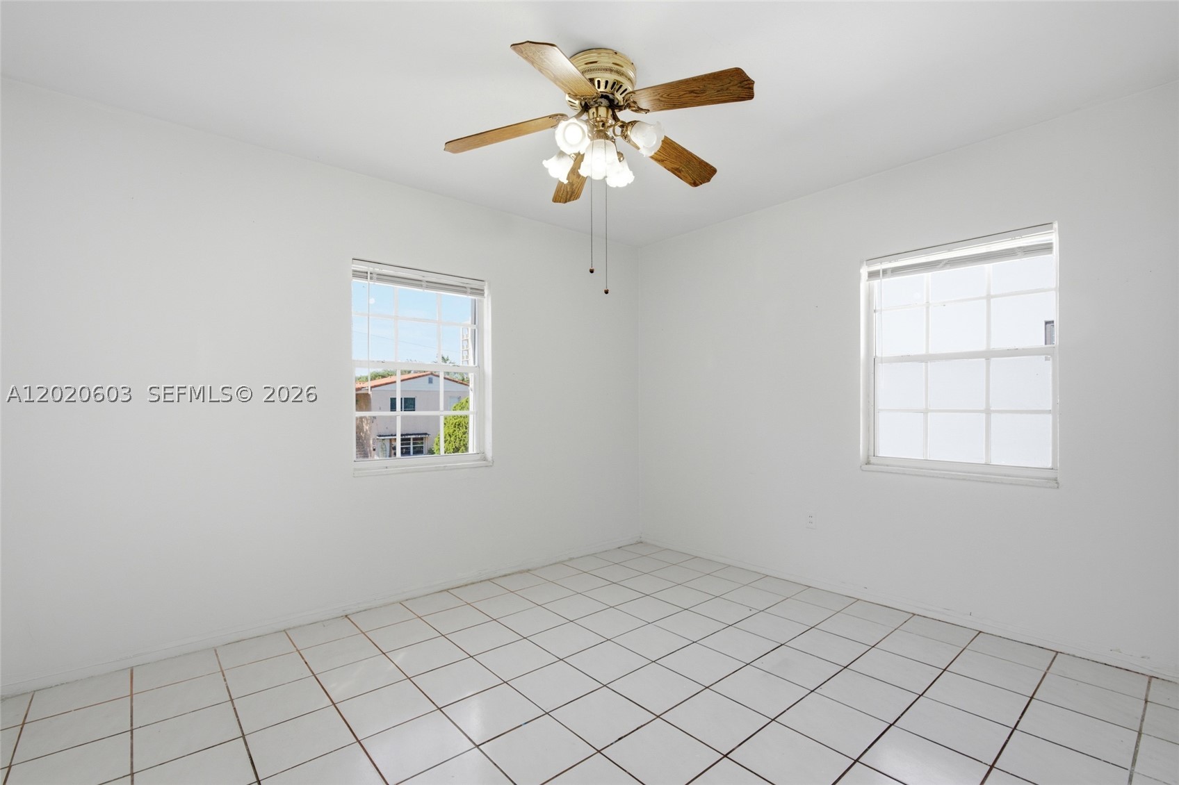 GABLES MANOR SUB - Residential Income