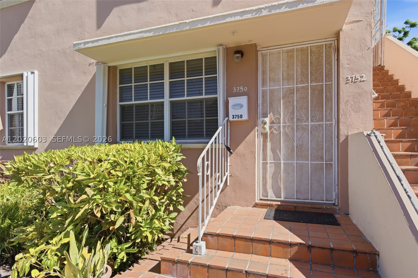 GABLES MANOR SUB - Residential Income