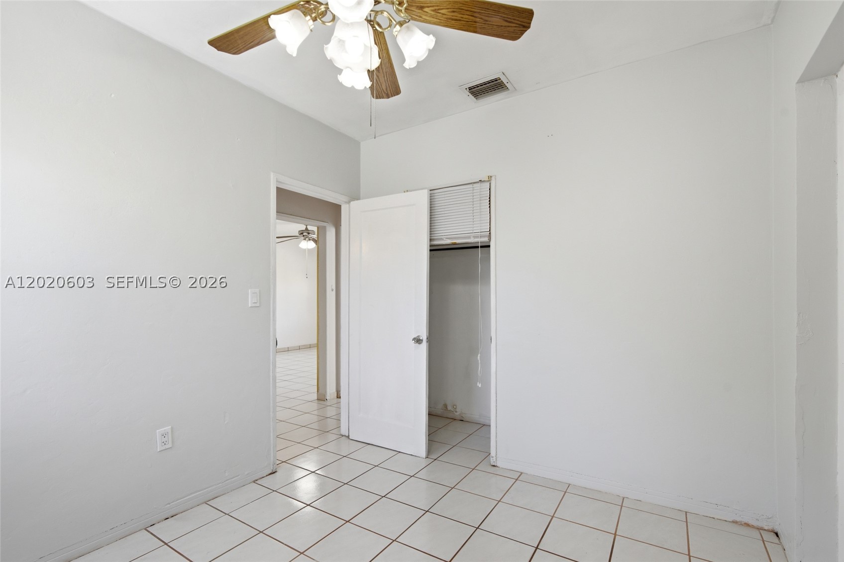 GABLES MANOR SUB - Residential Income