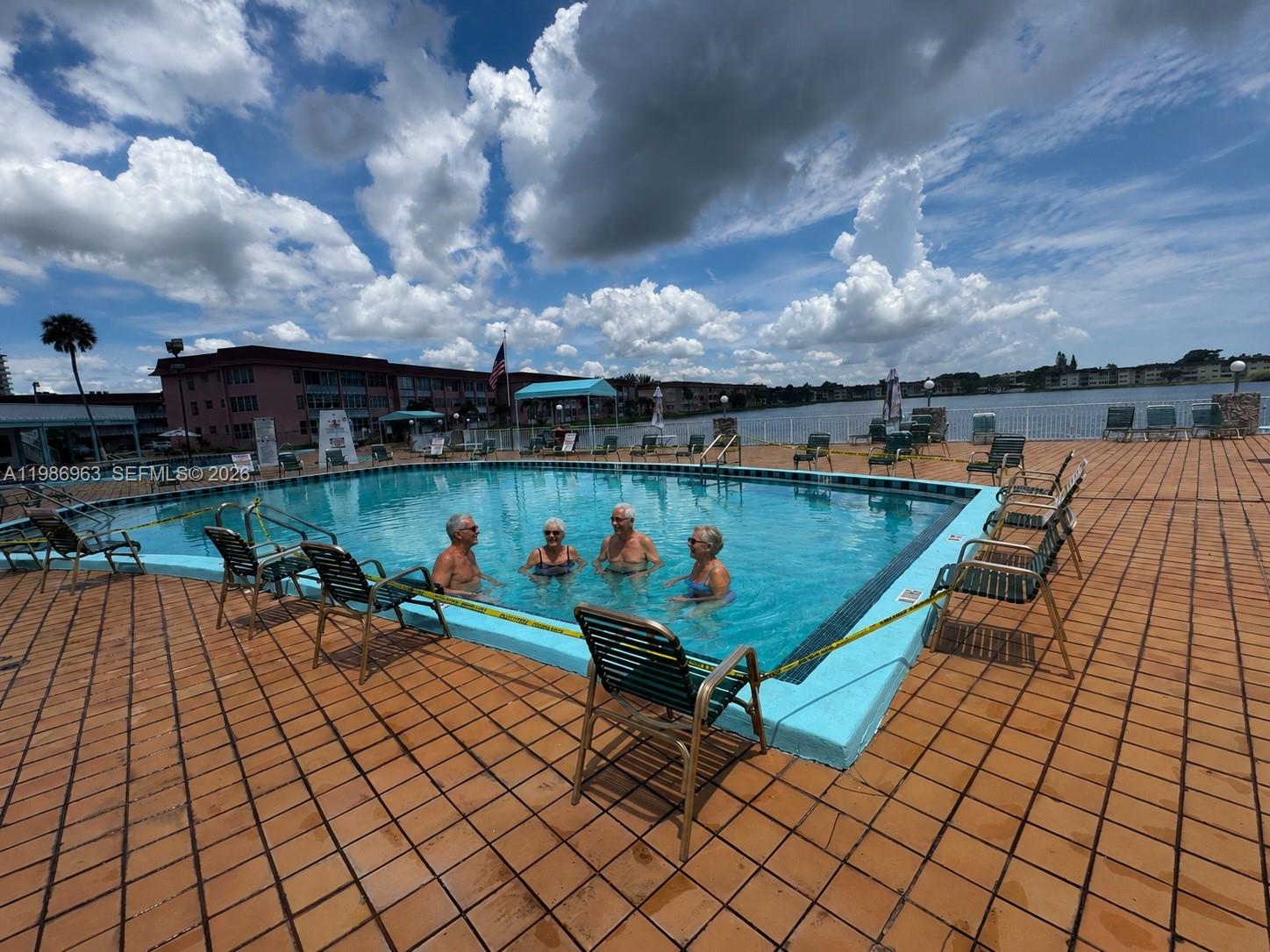 FOURTH MOORINGS CONDO - Residential