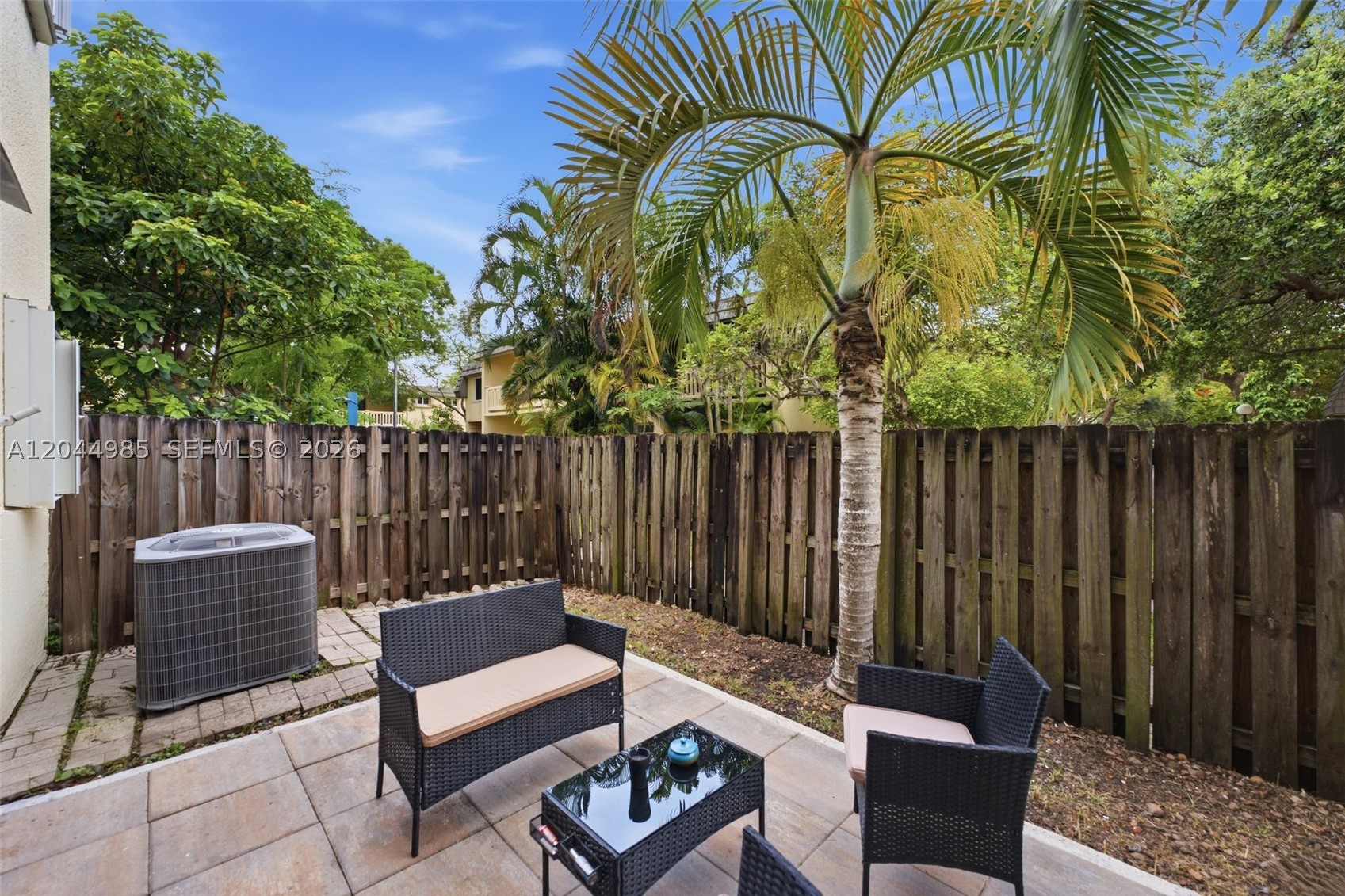 KENDALE LAKES TOWNHOUSE C - Residential