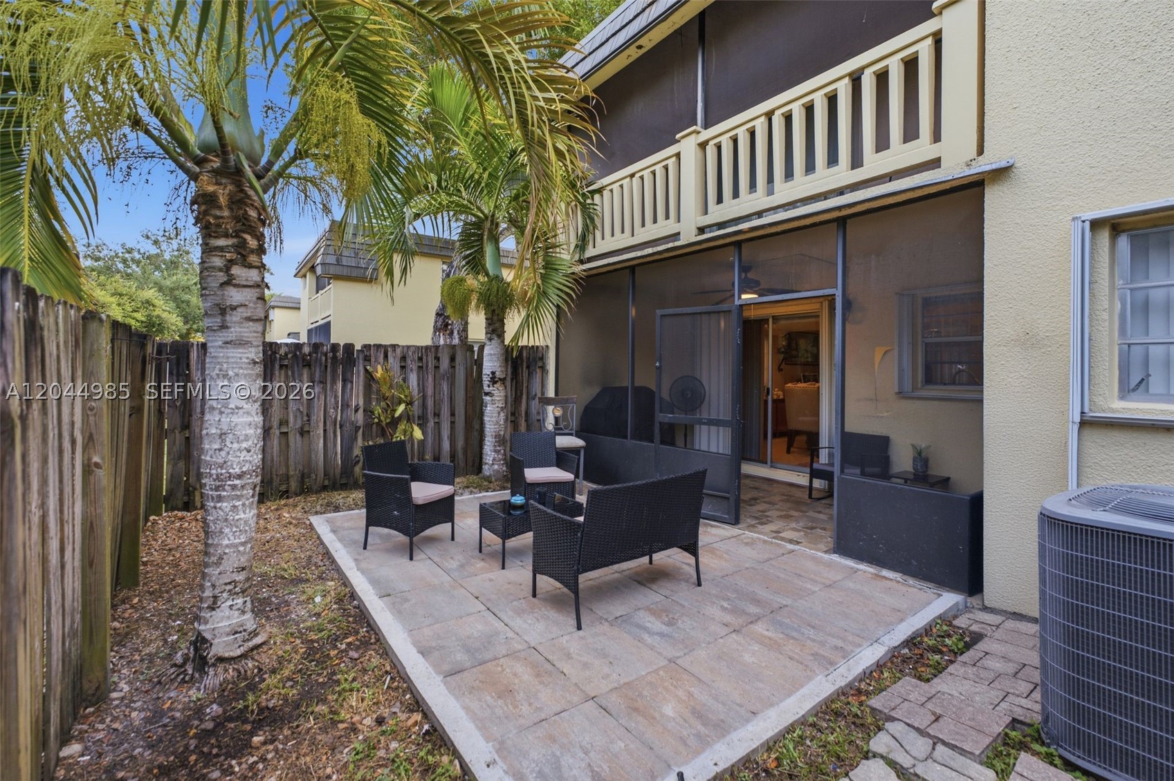 KENDALE LAKES TOWNHOUSE C - Residential