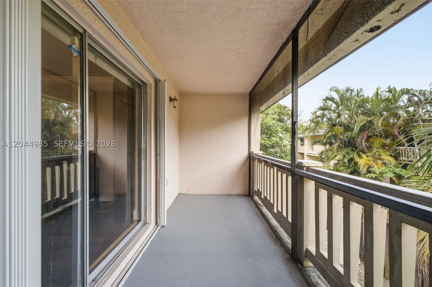 KENDALE LAKES TOWNHOUSE C - Residential