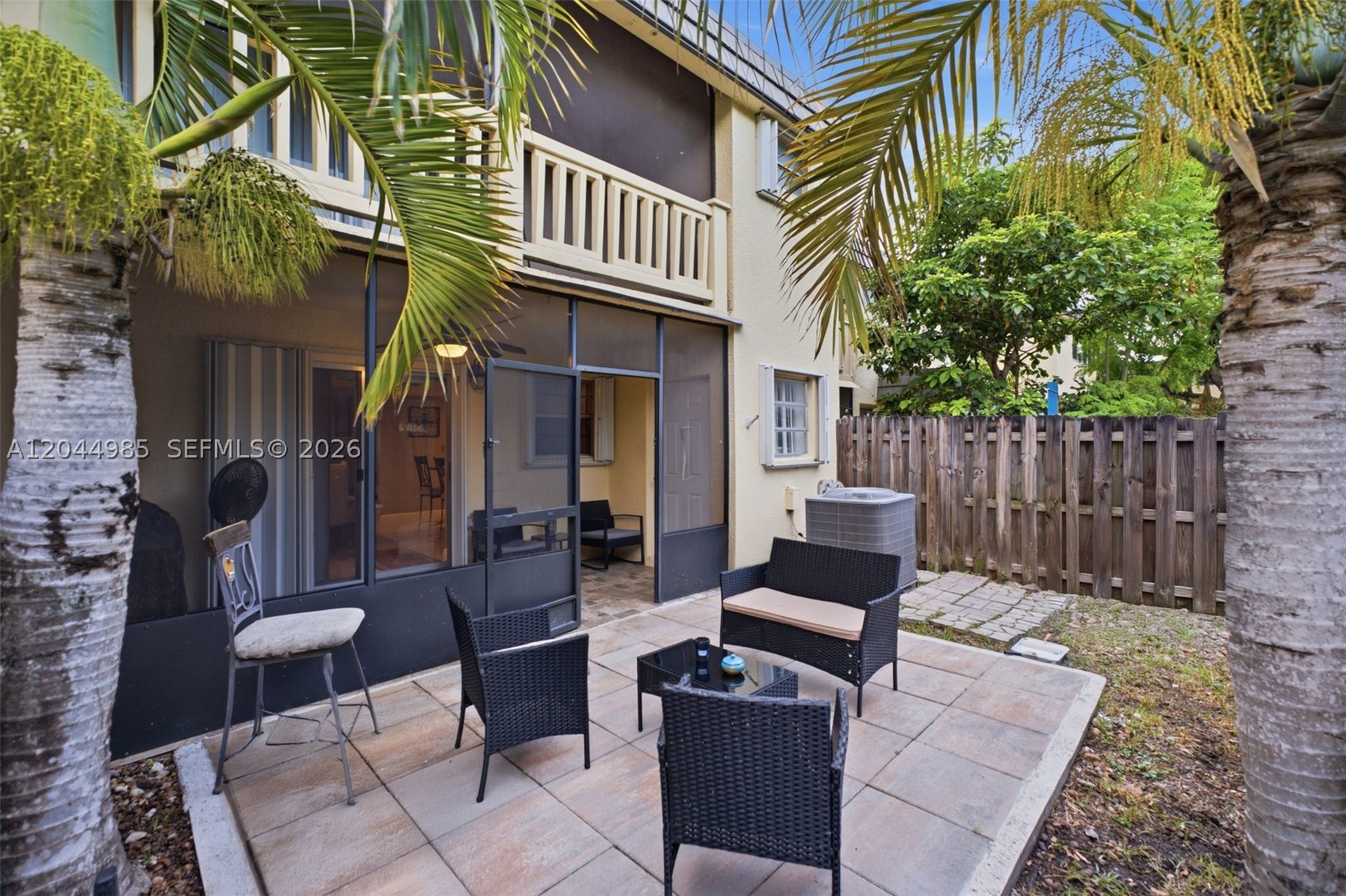 KENDALE LAKES TOWNHOUSE C - Residential
