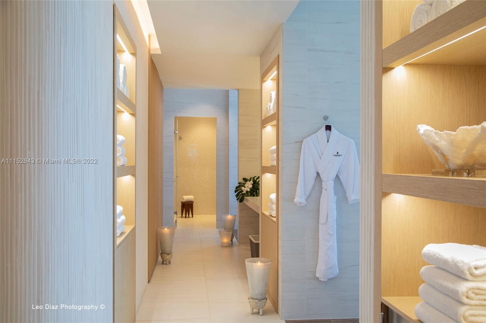 Ritz Carlton Residences - Residential