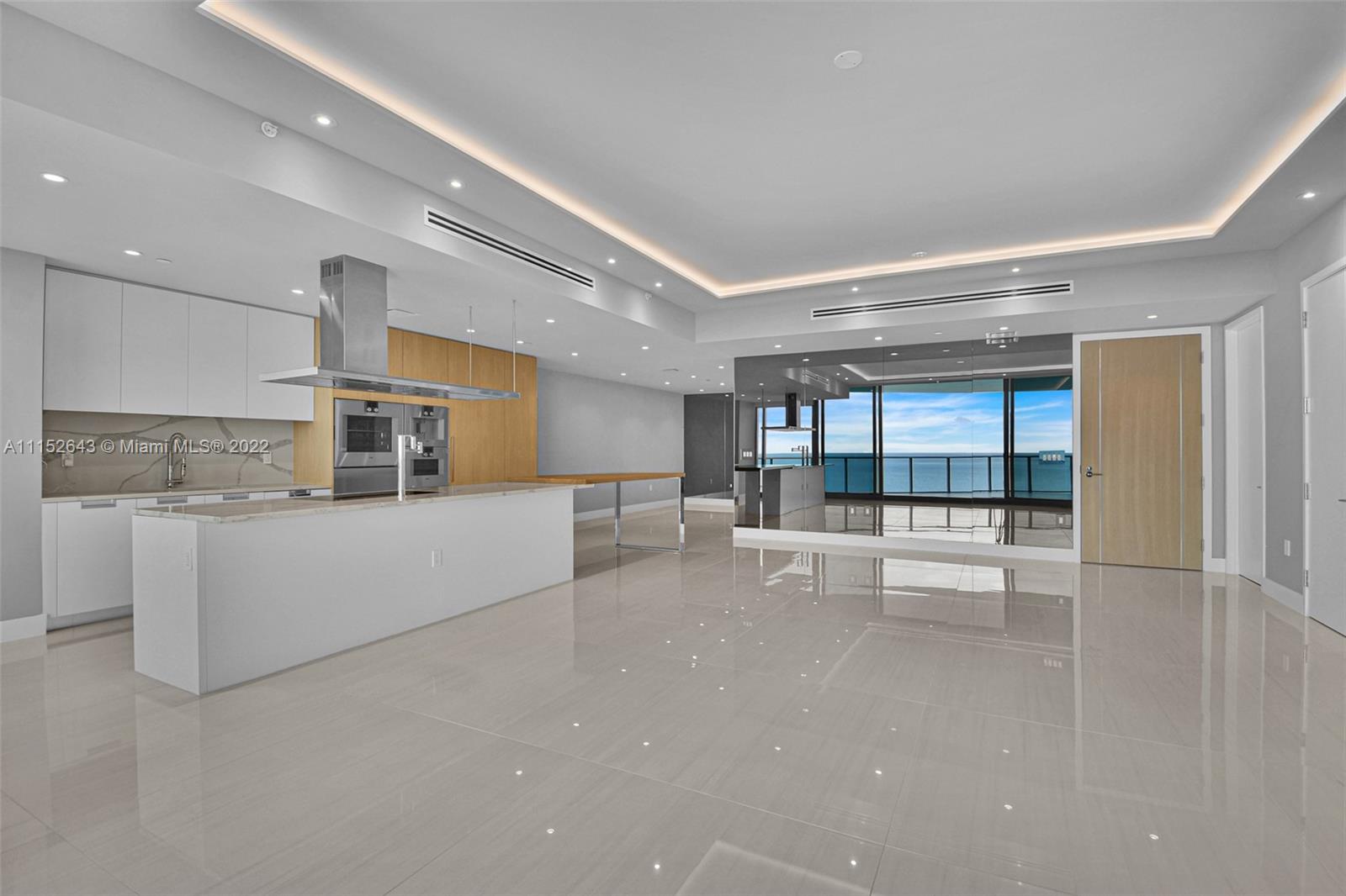 Ritz Carlton Residences - Residential