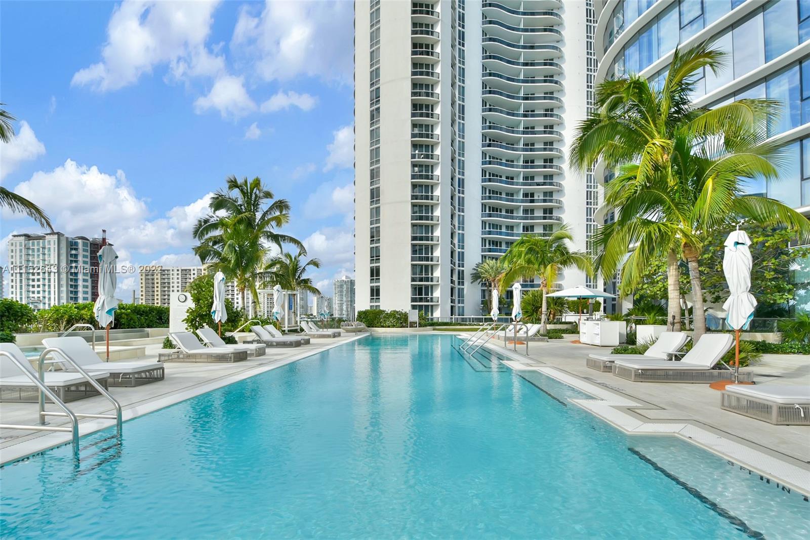 Ritz Carlton Residences - Residential
