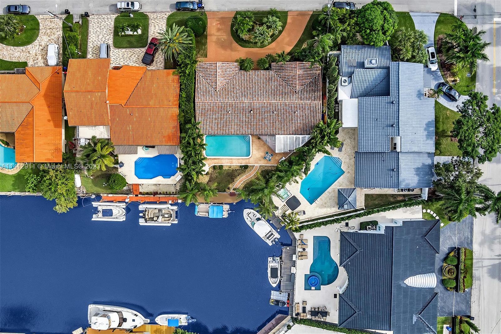 EASTERN SHORES - Residential