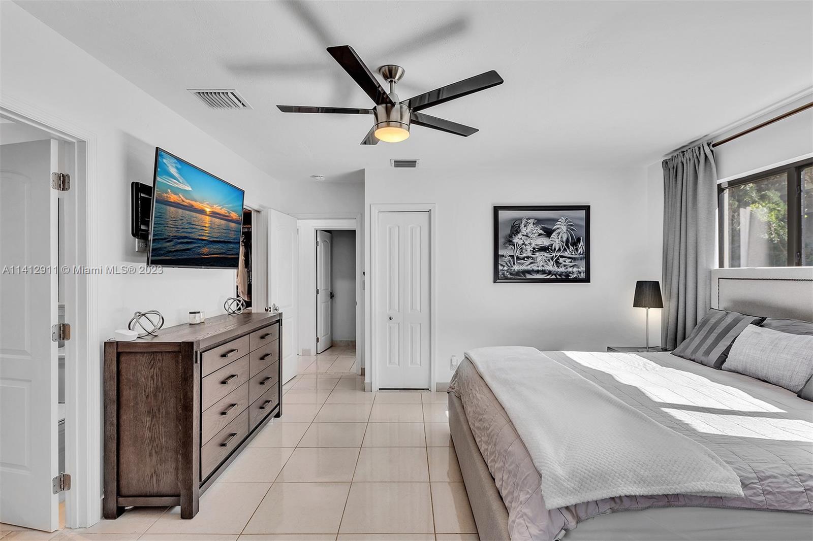EASTERN SHORES - Residential