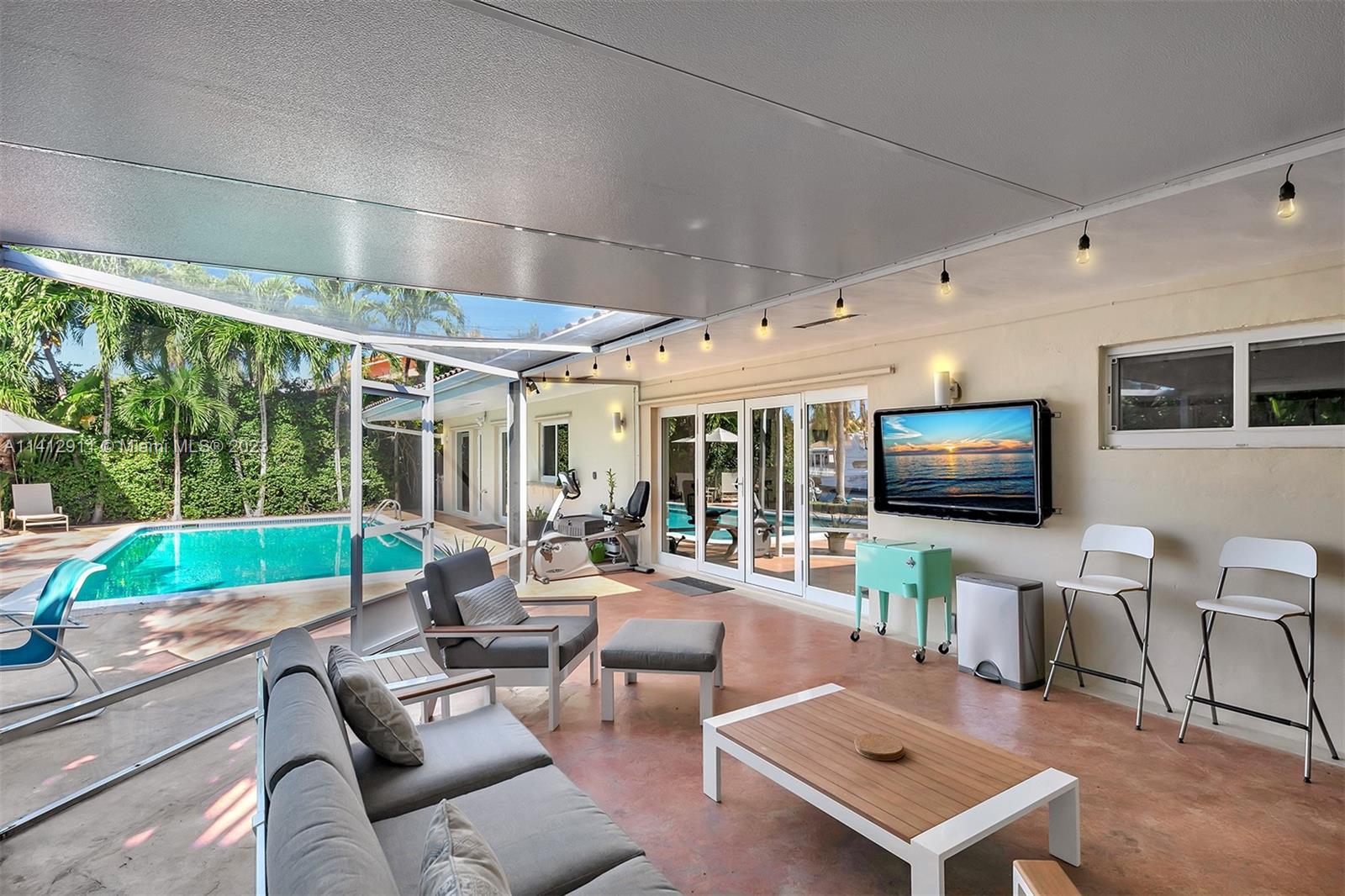 EASTERN SHORES - Residential