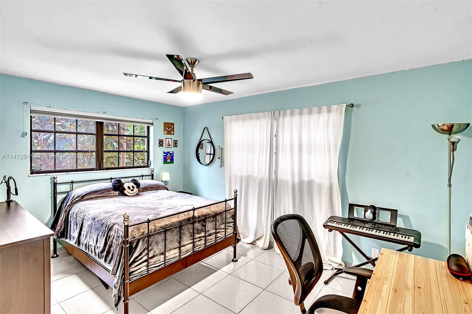 EASTERN SHORES - Residential