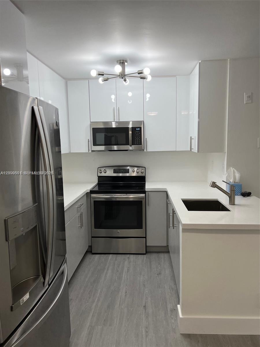 COCO PARC CONDO - Residential