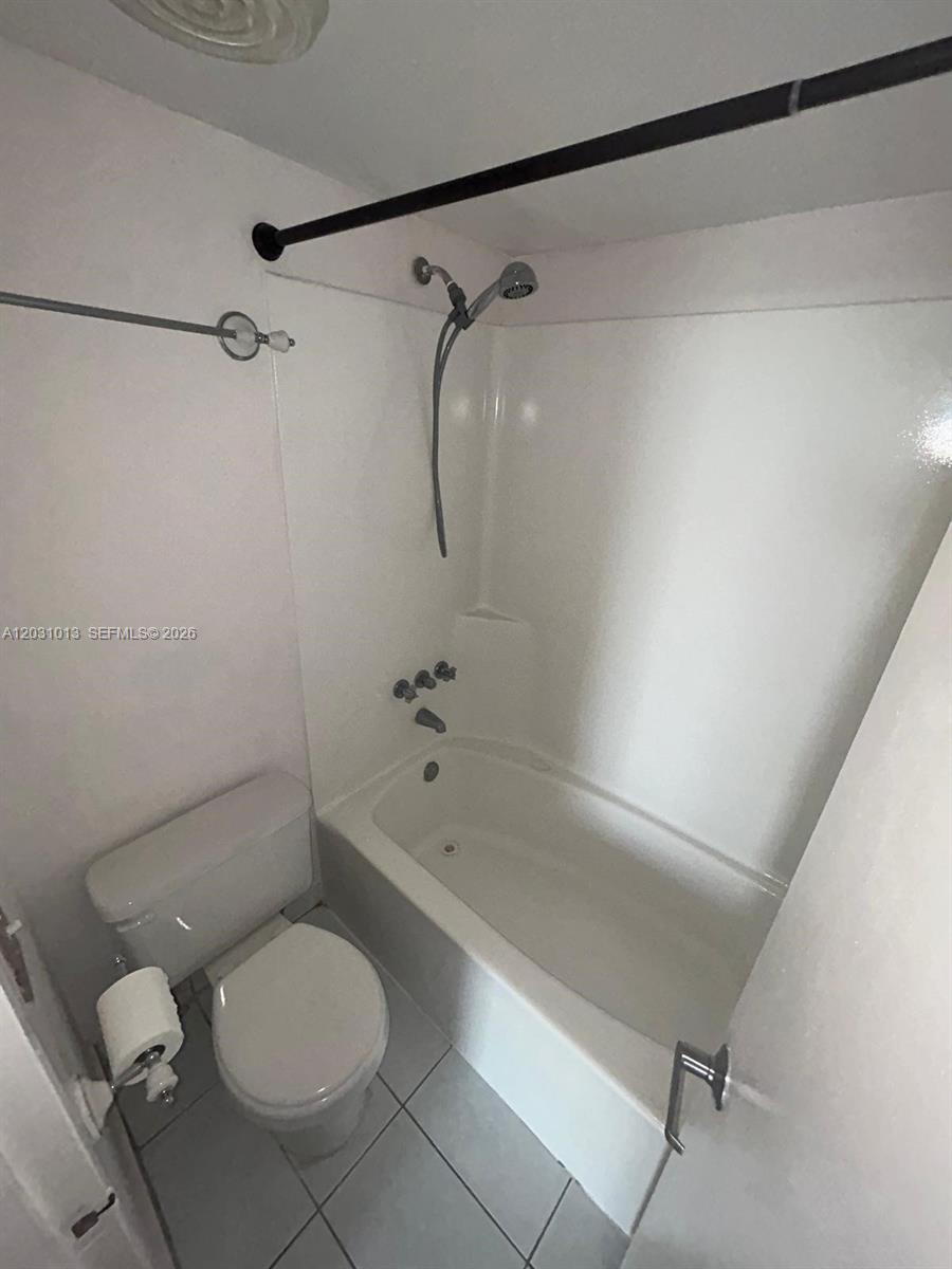 VECINO DEL MAR CONDO - Residential Lease