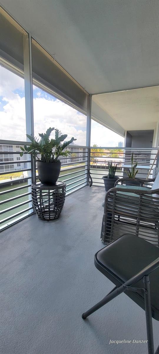 EDEN ISLES CONDO # 4 - Residential