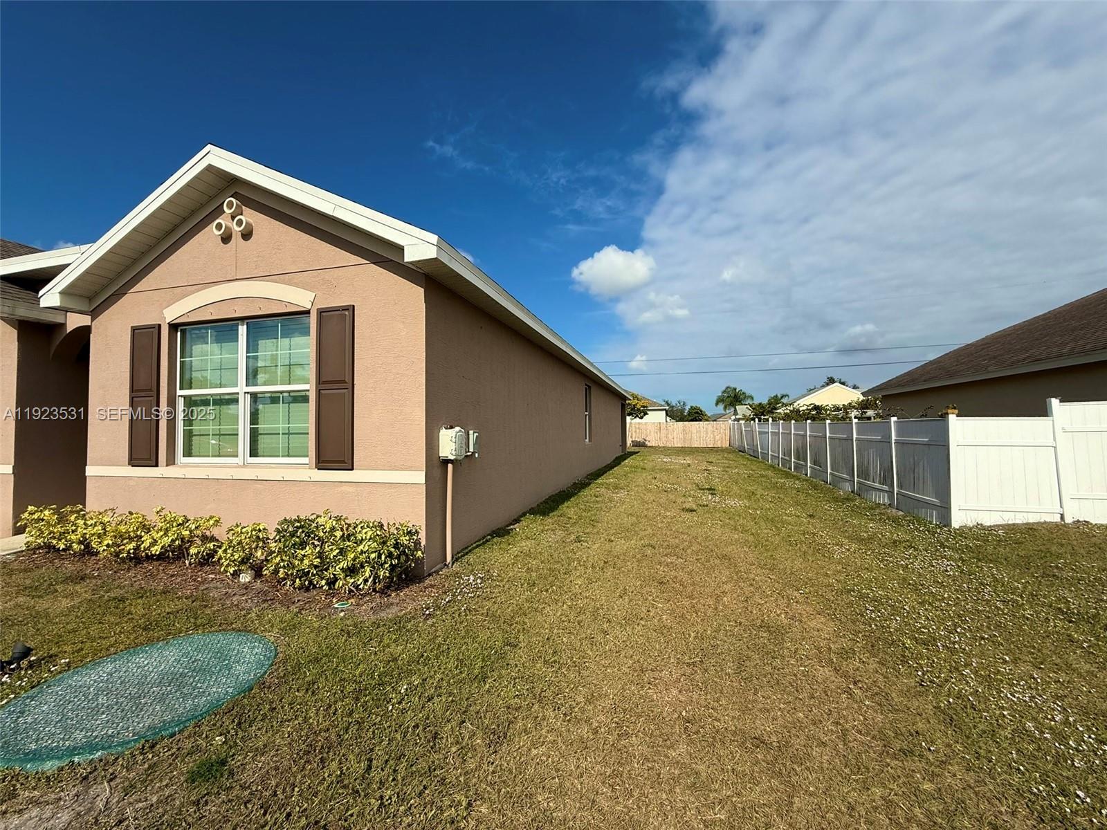 PORT ST LUCIE SECTION  22 - Residential