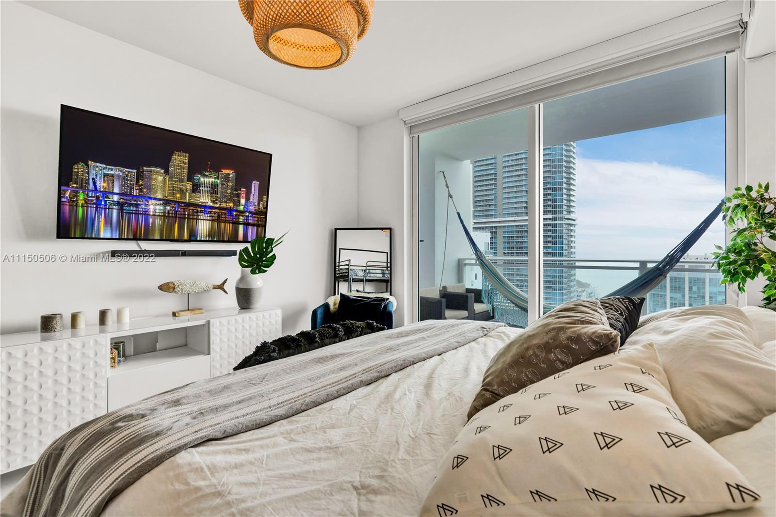 The Bond at Brickell - Residential Lease