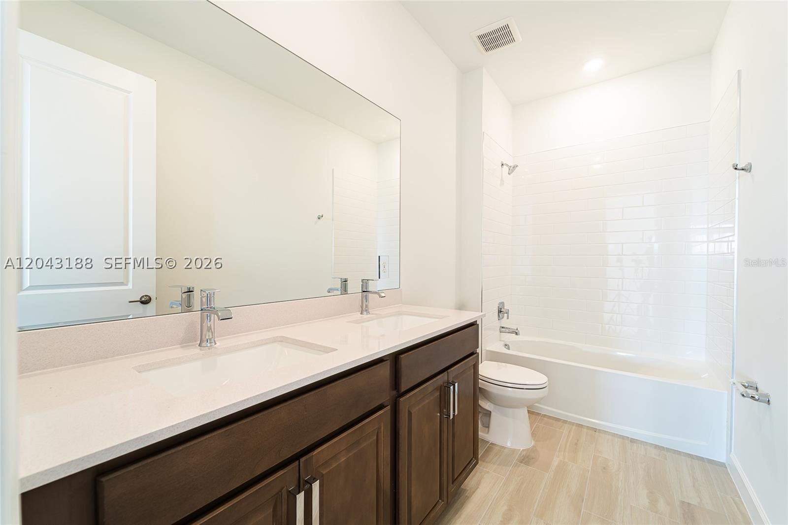 TESORO PLAT NO 20 - Residential