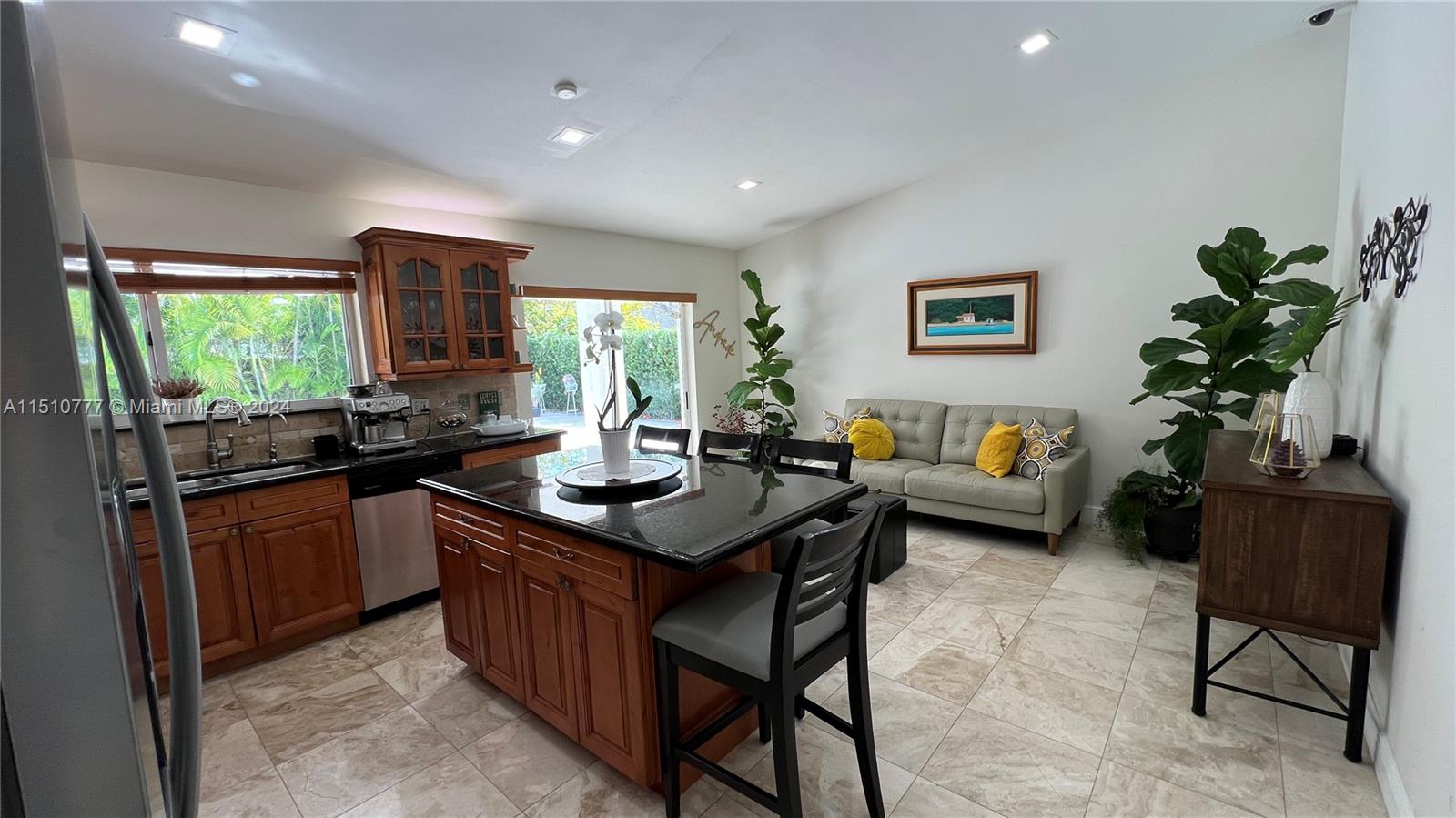 G B ESTATES - Residential Lease