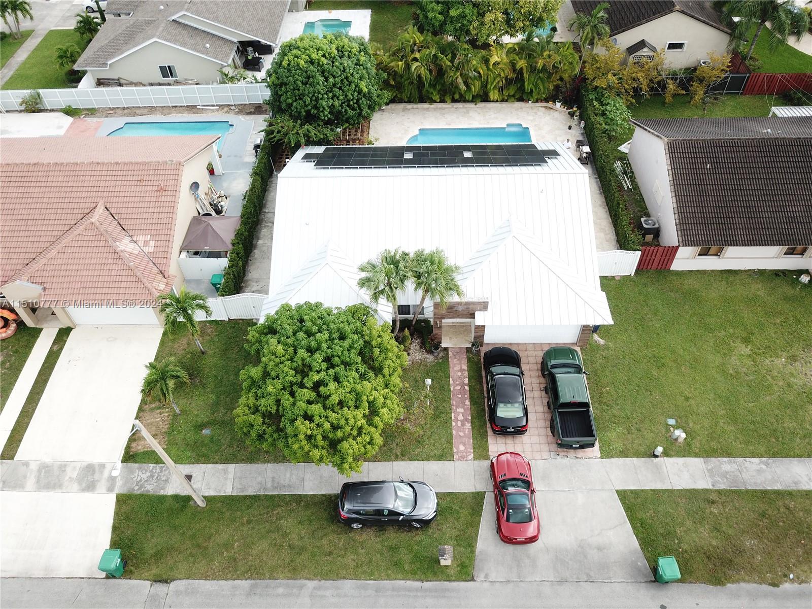 G B ESTATES - Residential Lease