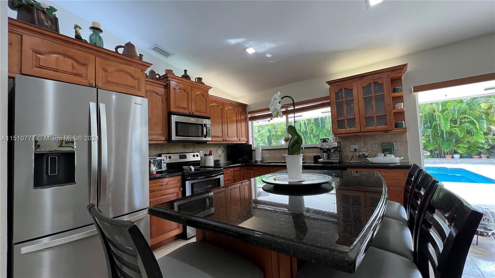 G B ESTATES - Residential Lease