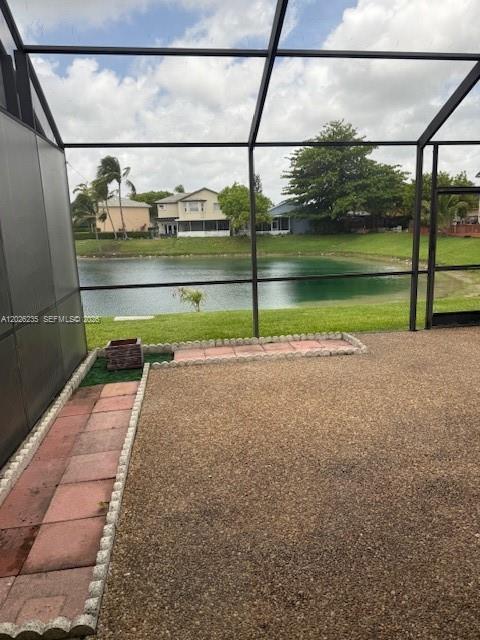 VILLAS OF DEERWOOD REPLAT - Residential Lease
