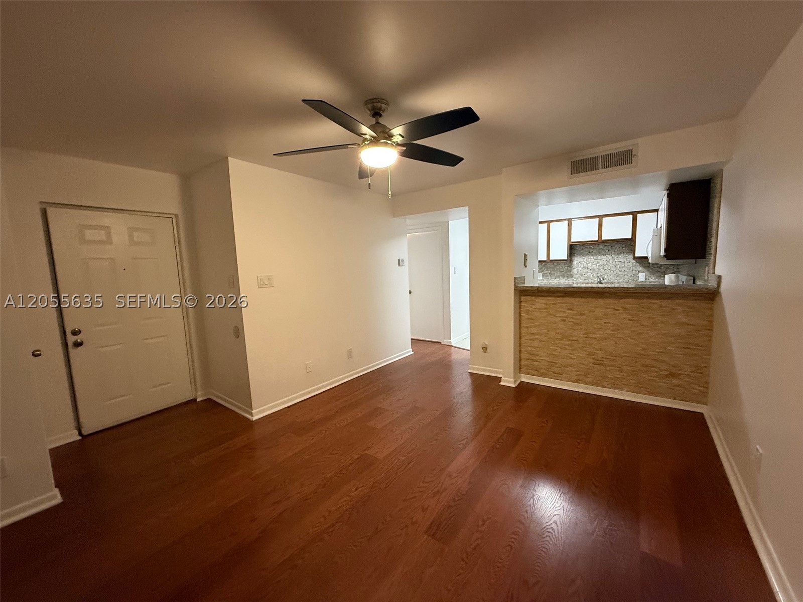 HAMMOCKS TRAILS CONDO - Residential Lease