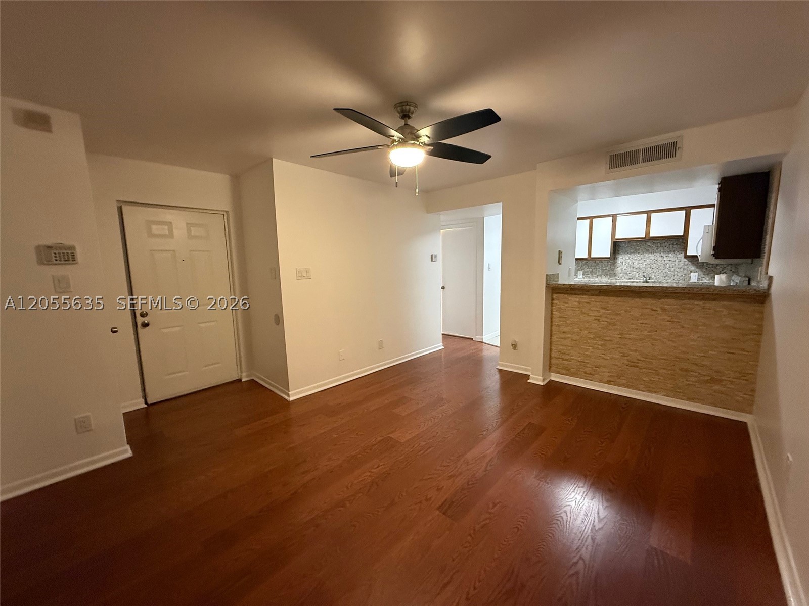 HAMMOCKS TRAILS CONDO - Residential Lease
