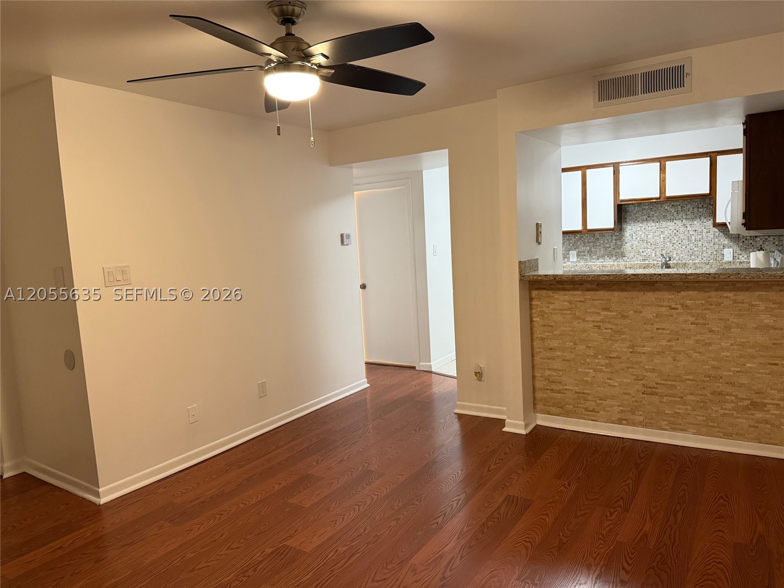 HAMMOCKS TRAILS CONDO - Residential Lease
